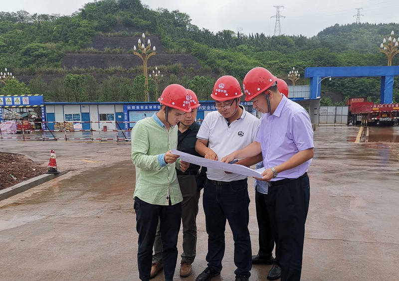 中铁二局西南工程指挥部检查指导南充恒大御龙天峰项目