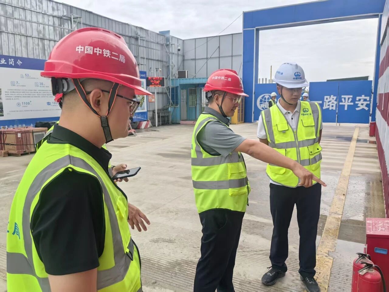 国庆我在岗，坚守显担当