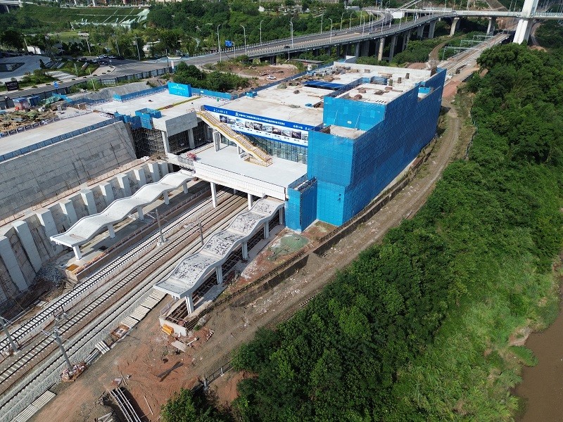7.成渝铁路改造工程项目（圣泉站）.jpg